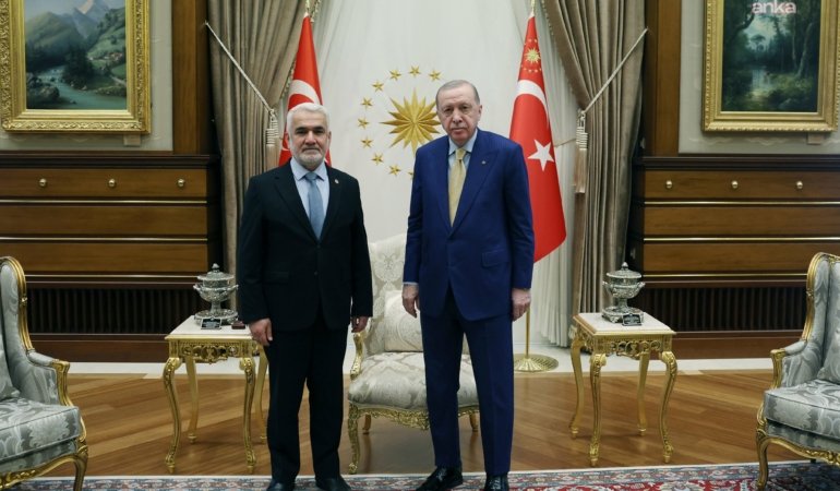 Cumhurbaşkanı Erdoğan, HÜDAPAR Genel Başkanı Yapıcıoğlu’nu kabul etti